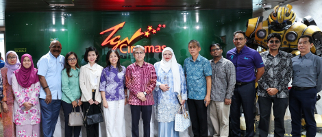 KERJASAMA STRATEGIK KEMENTERIAN KOMUNIKASI MELALUI FINAS BERSAMA PENGUSAHA PAWAGAM USAHA PASTIKAN INDUSTRI TERUS BERKEMBANG