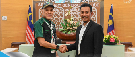 SETIAUSAHA BAHAGIAN KANAN (PENGURUSAN) TERIMA KUNJUNGAN HORMAT KETUA AKTIVIS PERSATUAN PENGGUNA ISLAM MALAYSIA