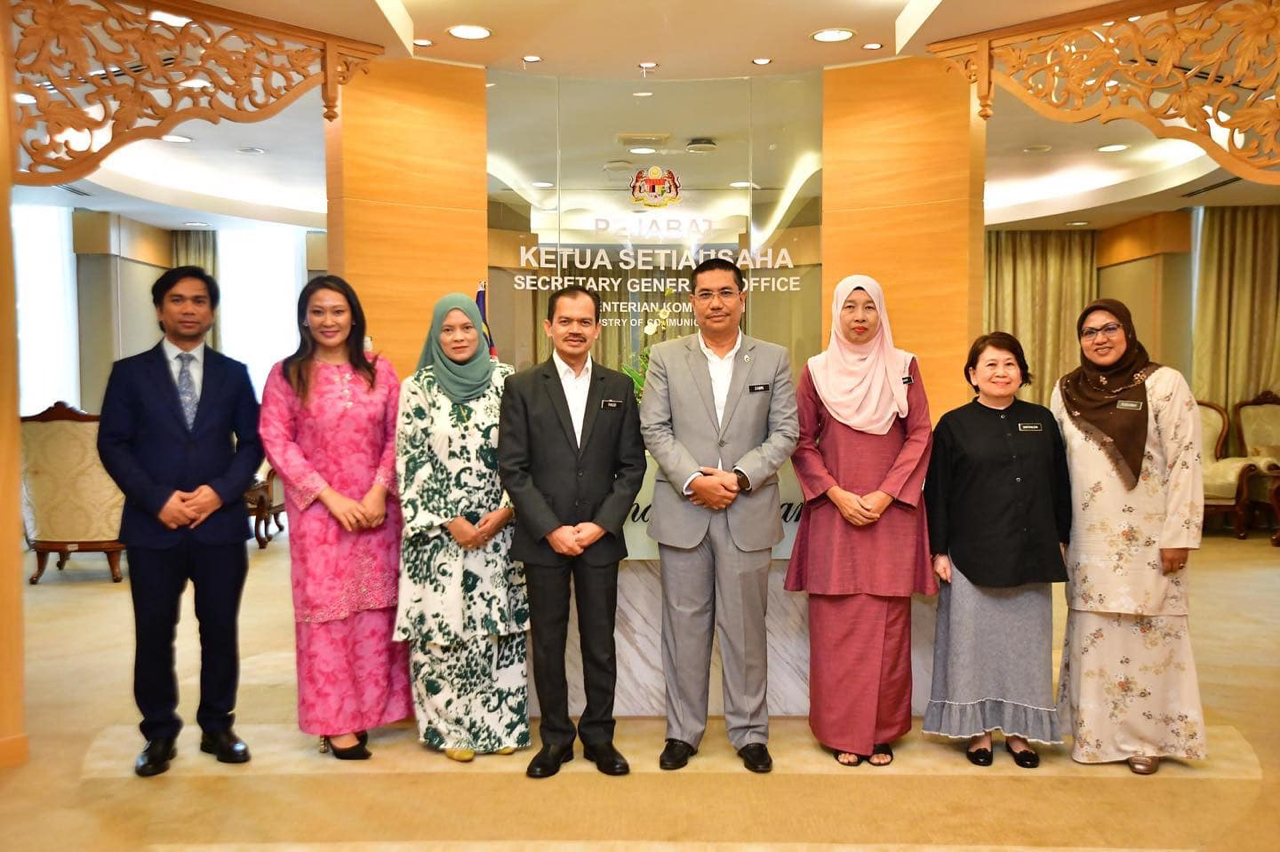 Intan Rohima intan1